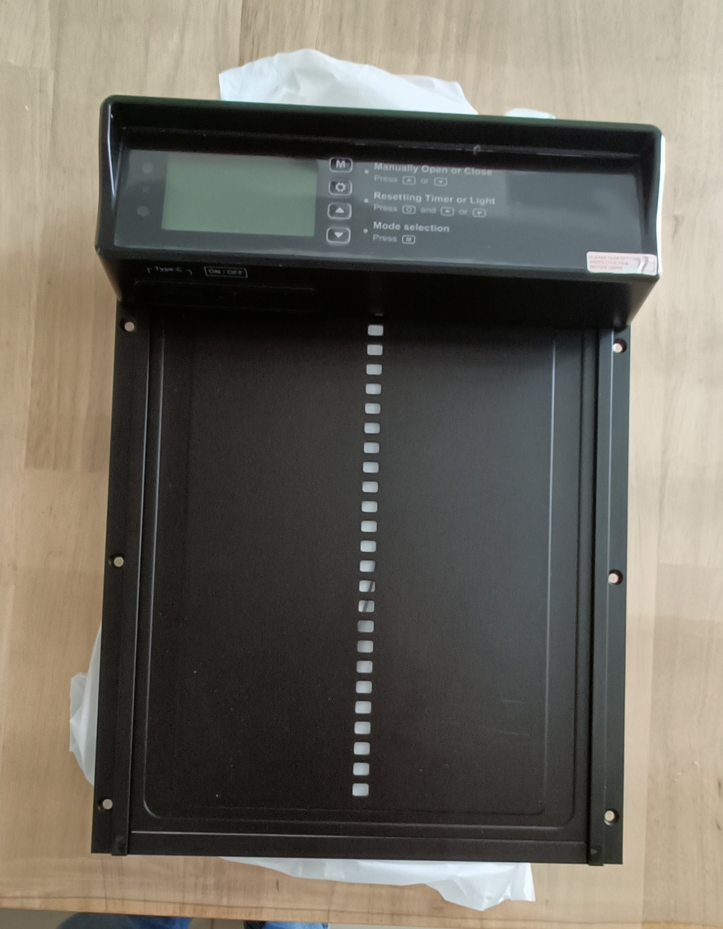 Porte automatique solaire, vue de face